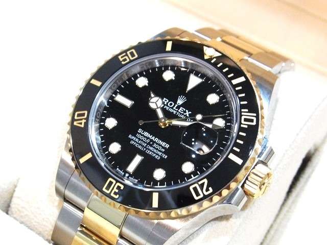 ロレックス サブマリーナ 126613LN　買取価格 ￥2,490,000-
